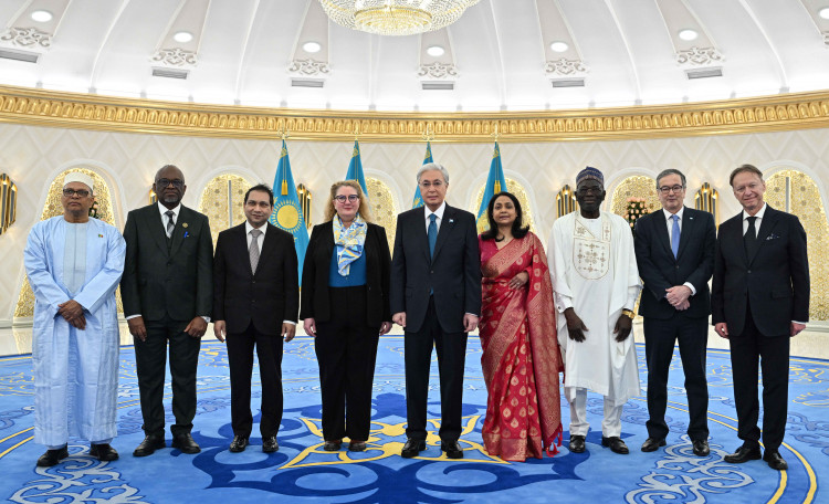 Қасым-Жомарт Тоқаев бірқатар мемлекеттің елшілерінен сенім грамоталарын қабылдады